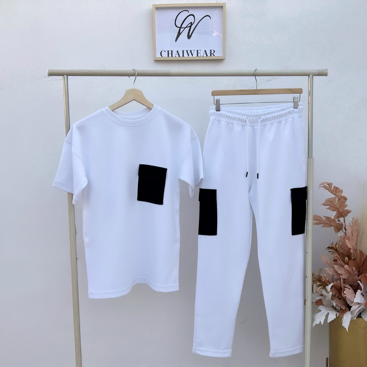 Complet Pantalon et T-shirt avec poches Couleur Blanc et poche en Noir 320 g